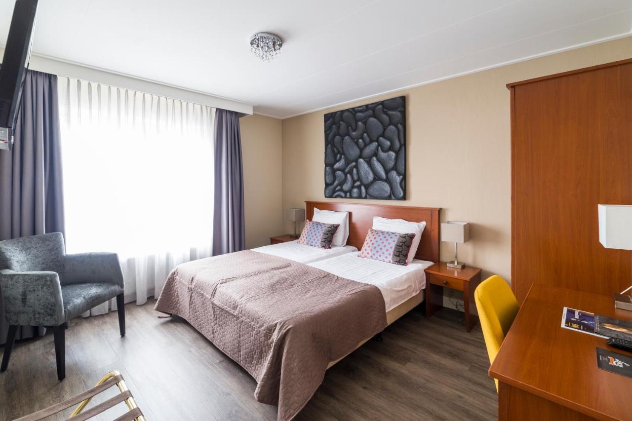 Hotel Loco Lievelde ภายนอก รูปภาพ
